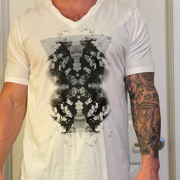 Hugo Boss Other - Hugo Boss V Neck